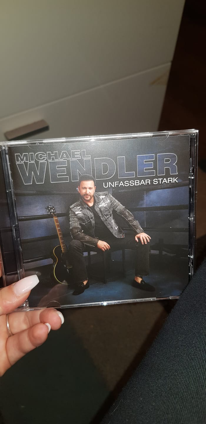 Customer photo review of Michael Wendler – Unfassbar stark (CD)
