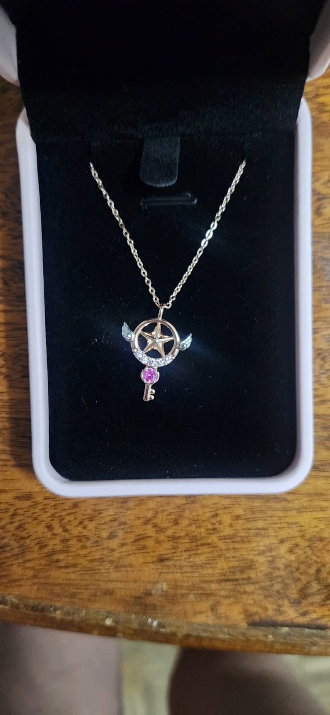 Customer photo review of Collar Llave Estrella | Plata Baño de Oro Rosa 18K | Cardcaptor Sakura