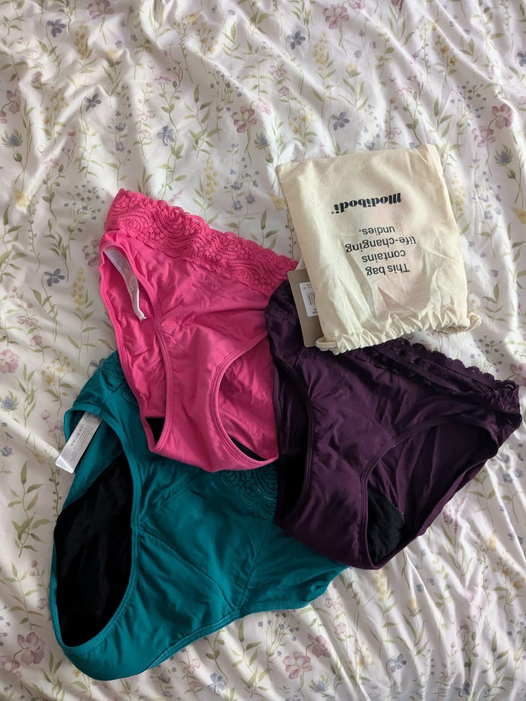 Customer photo review of מארז ביקיני סקסי | שלוש רמות ספיגה - צבעוני
