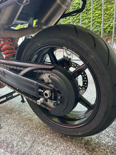 Customer photo review of KTM 990 SM-T - Carter de chaine NOIR satiné