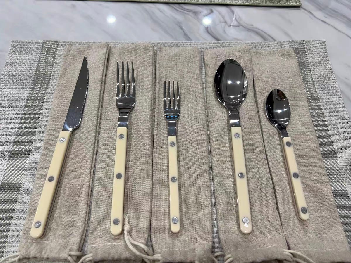Customer photo review of Nordic Bistrot Style 8-Pics Flatware Set ( $4.9 Each ) - Bistrot Cutlery Set