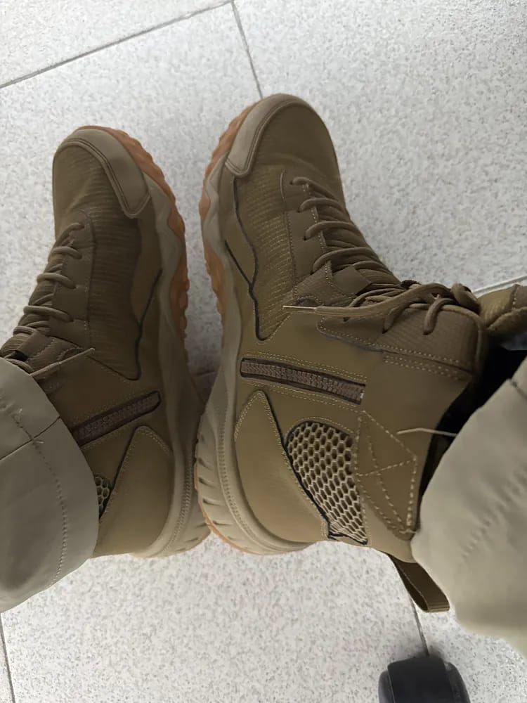 Customer photo review of Botas Tácticas Chastizer Coyote FILA