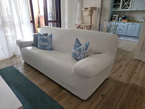 Customer photo review of Copridivano 4 Posti Elasticizzato Universale con Braccioli vari colori estendibile fino a 260 cm