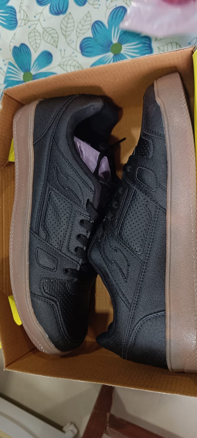 Customer photo review of ASTRID Rock Black