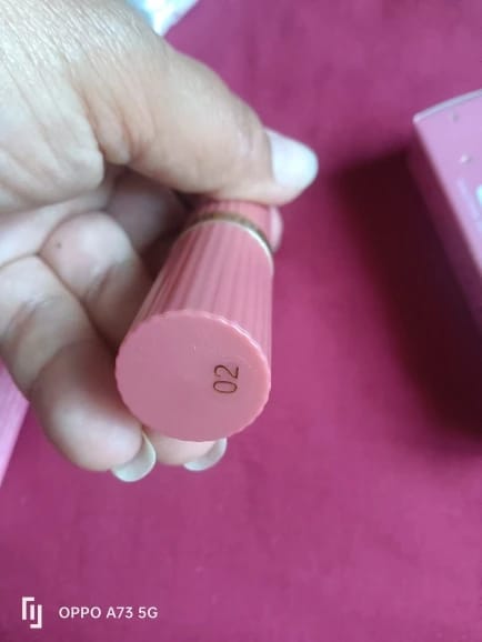 Customer photo review of Pearlescent Velvet Lipstick Waterproof Long Lasting Matte — Pink | KIMLUD