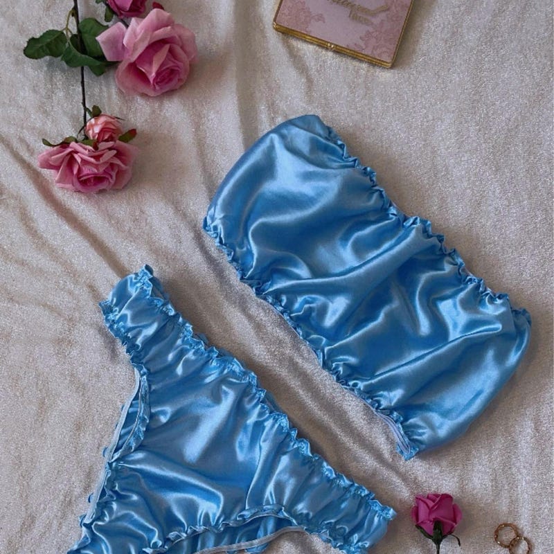 Customer photo review of Baby Blue Silky Stretch Satin