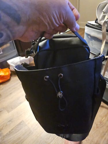 Customer photo review of 64OZ MAGNETIC BOTTLE BAG