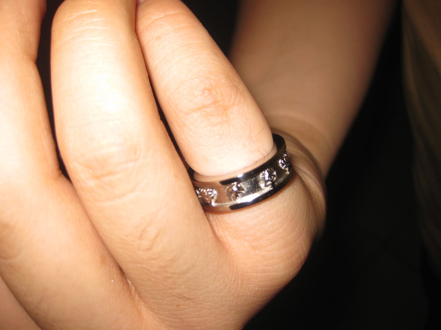 Customer photo review of PSYCHEDELIC LOVE RING