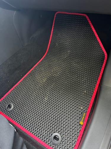 Customer photo review of Dywaniki samochodowe na zamówienie - Przód i tył