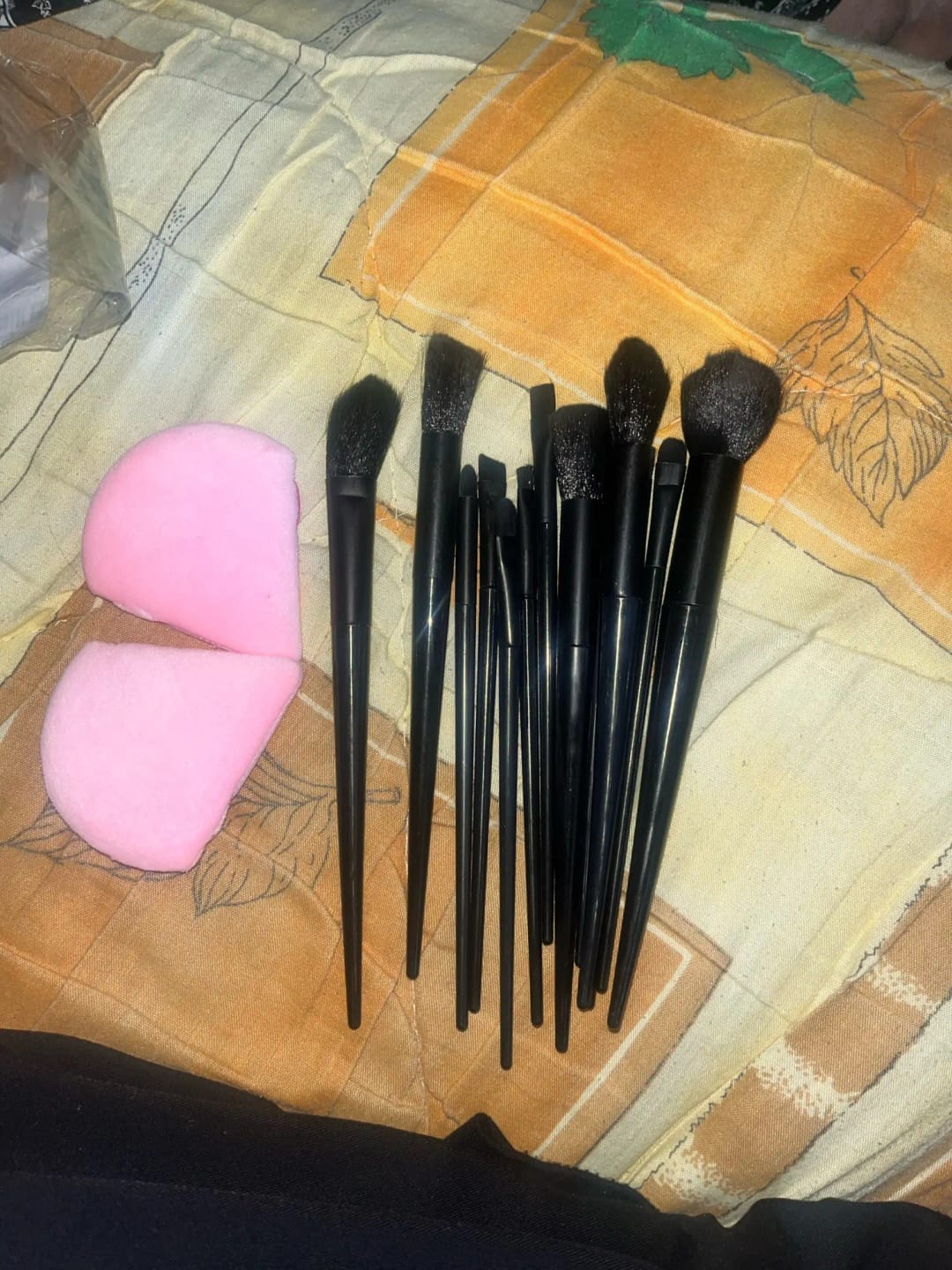 Customer photo review of Wool Fiber Makeup Brush Set Soft Fluffy Bristles — Rose Gold | KIMLUD