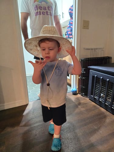 Customer photo review of Straw Hat in Newport