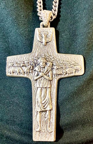 Customer photo review of Pope Francis Original Pectoral Cross - Good Pastor Crucifix - Vedele (Custom: REPLICA CHAIN)
