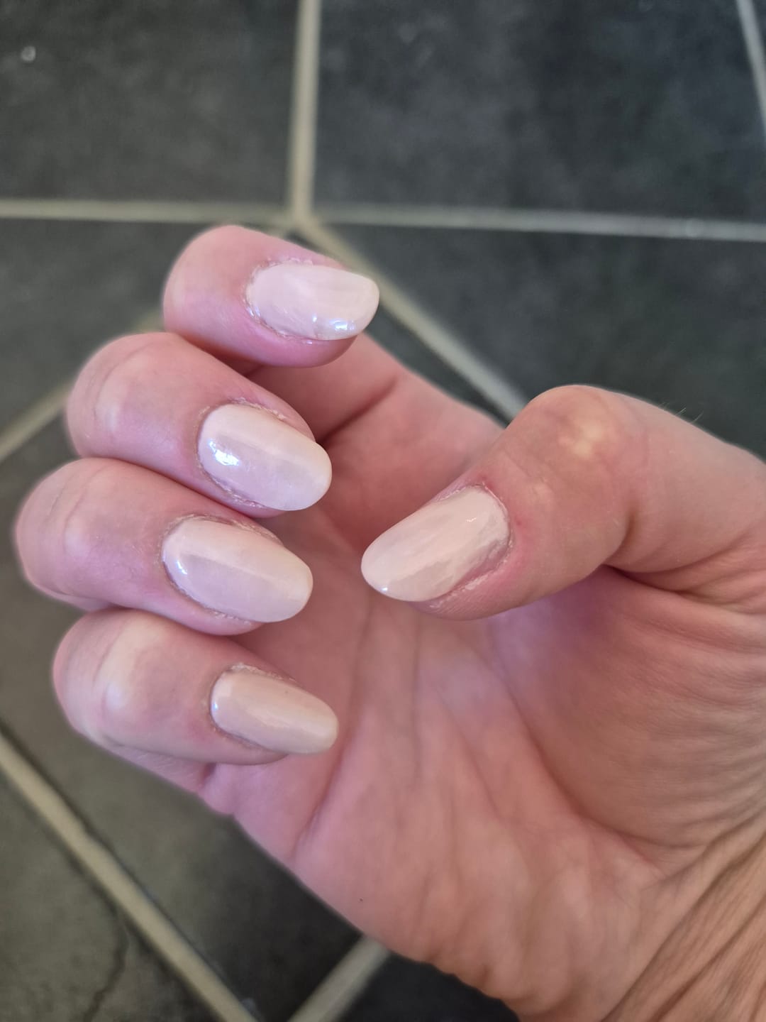 Customer photo review of Khaki Dipping Powder
