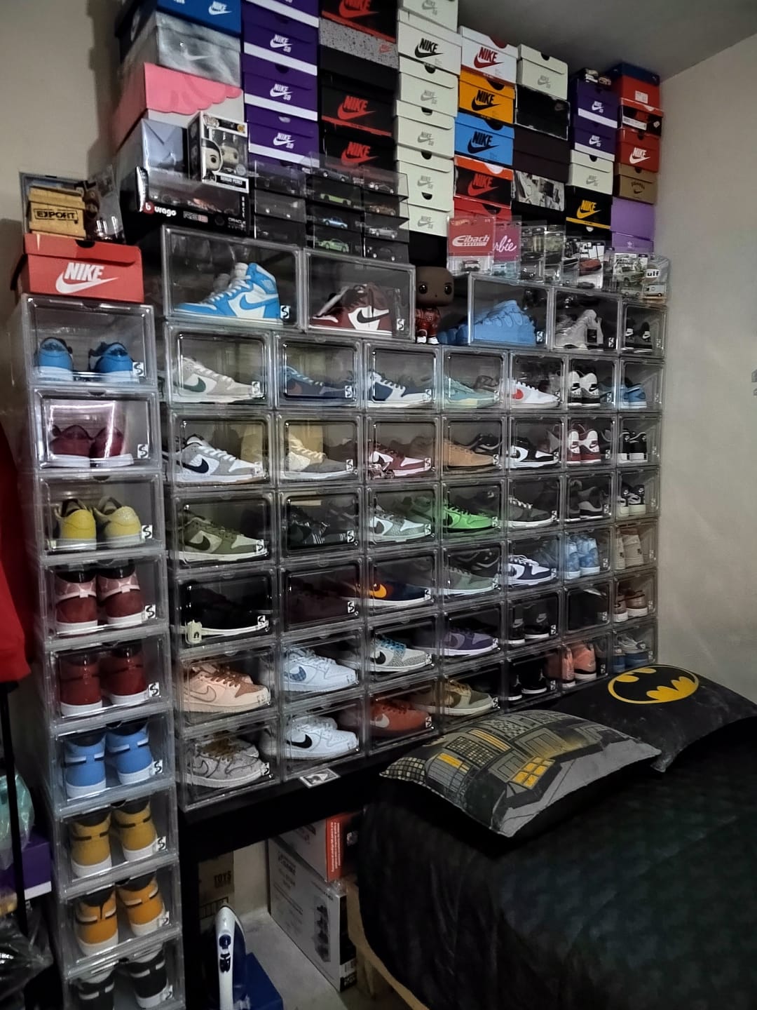 Customer photo review of All Star Box - Cajas Transparentes Premium Para Sneakers Cierre Magnético Apertura Frontal