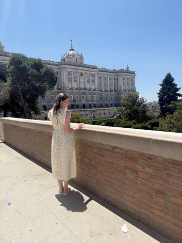 Customer photo review of Leonora Musselin Kleid -  Leo/Lila/Gelb