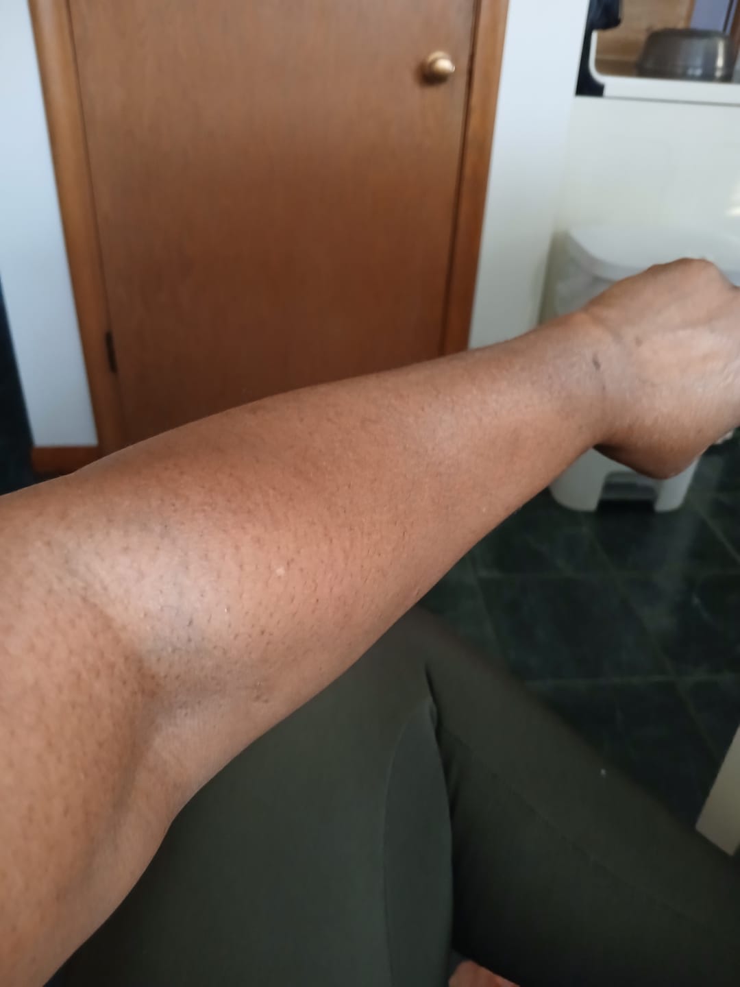 Customer photo review of 24k Gold Coffee Body Scrub