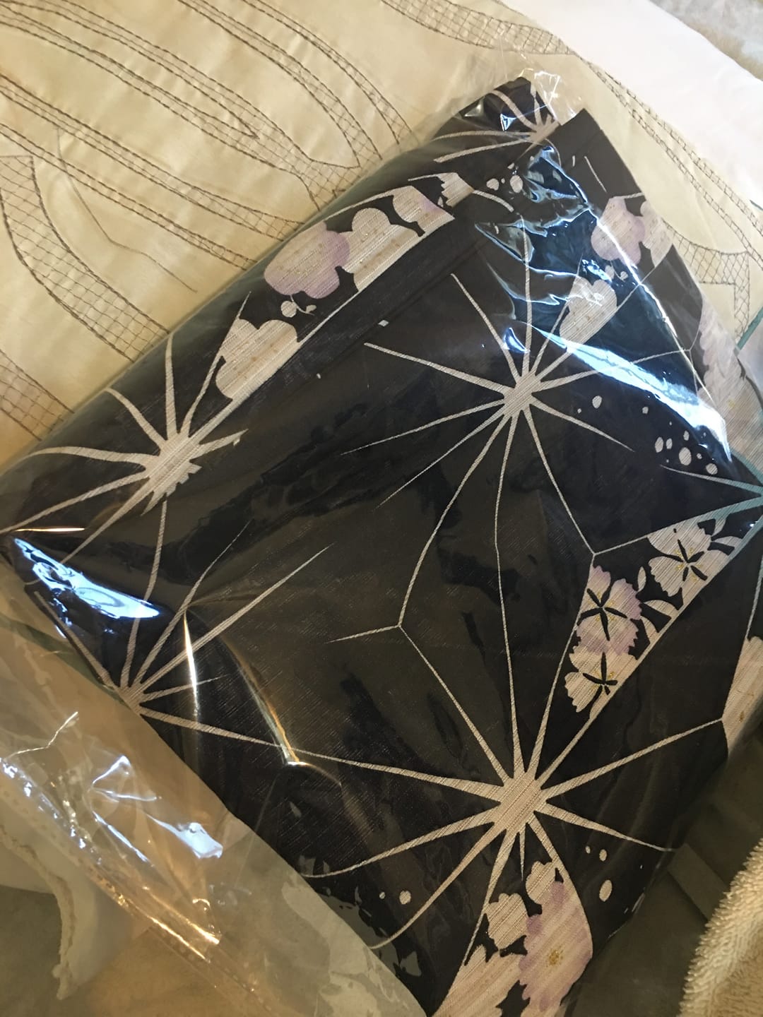Customer photo review of Yukata Kimono - Starbursts and Flowers in Black (Style #2593)
