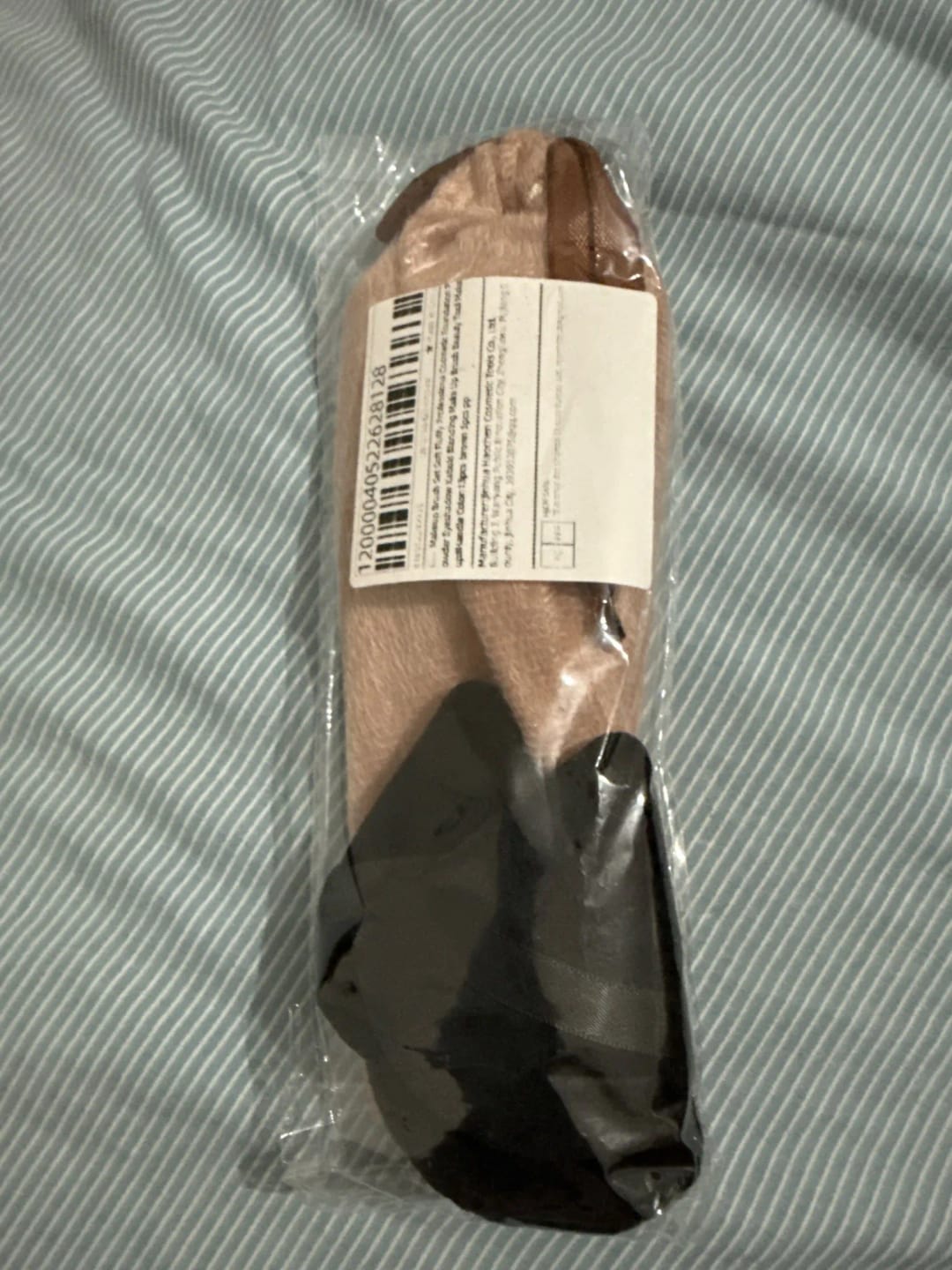 Customer photo review of Wool Fiber Makeup Brush Set Soft Fluffy Bristles — Rose Gold | KIMLUD
