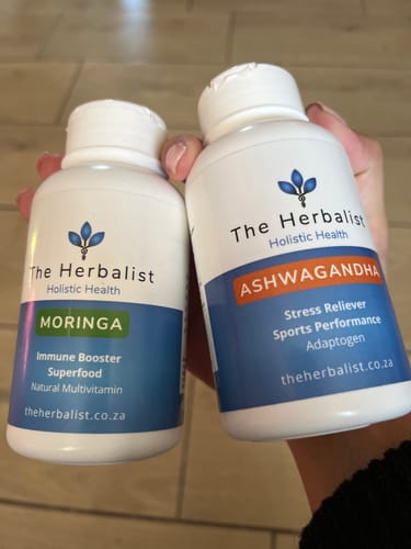 Caitlin H. review of Moringa 60/120 Capsules image 1 out of 1