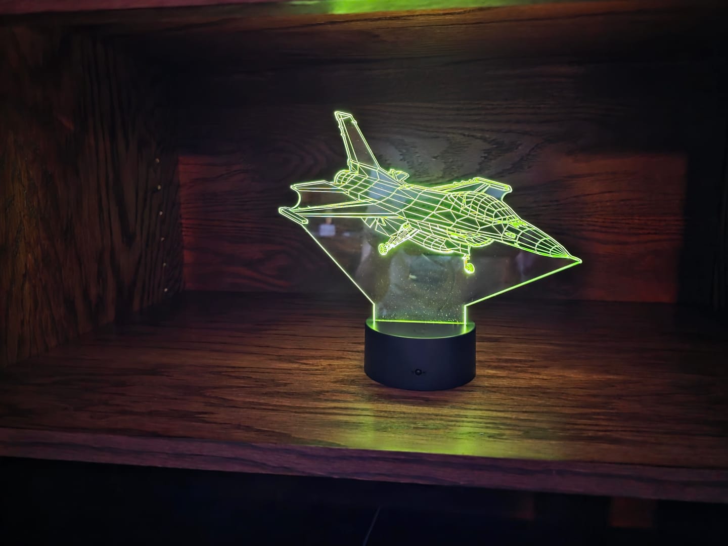 Customer photo review of F-16  Fighting Falcon Fighter Jet - 3D Optical Illusion Lamp