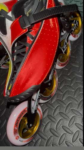 Customer photo review of Vaypor Zipper No Toebox Inline Skates