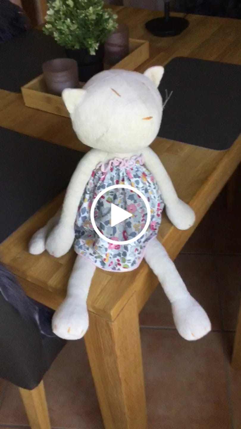 Customer video review of GISEL LA CHATTE - L