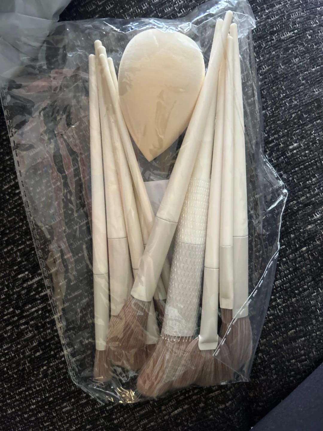 Customer photo review of Wool Fiber Makeup Brush Set Soft Fluffy Bristles — Rose Gold | KIMLUD