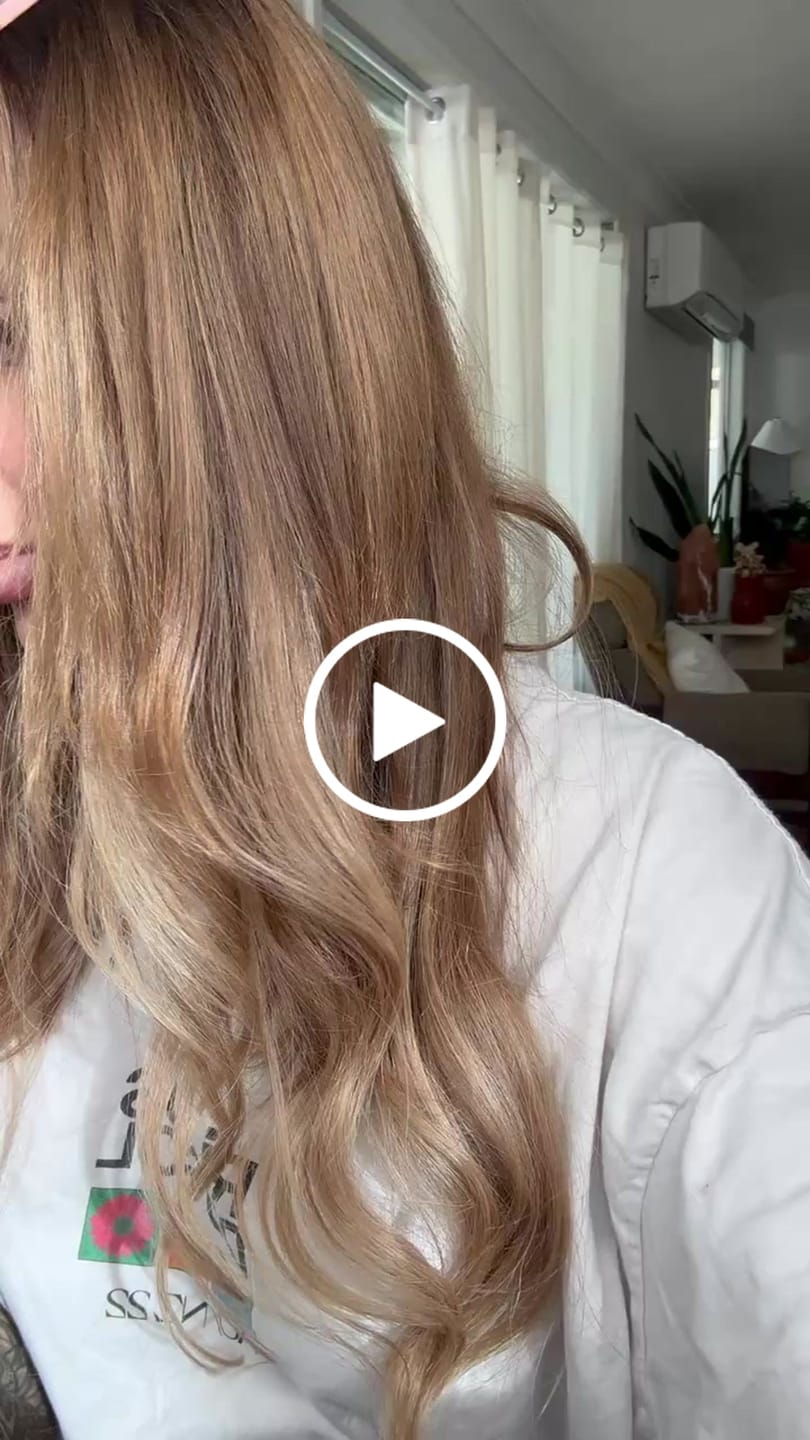 Customer video review of 22 Inch Machine Weft Hair Extensions