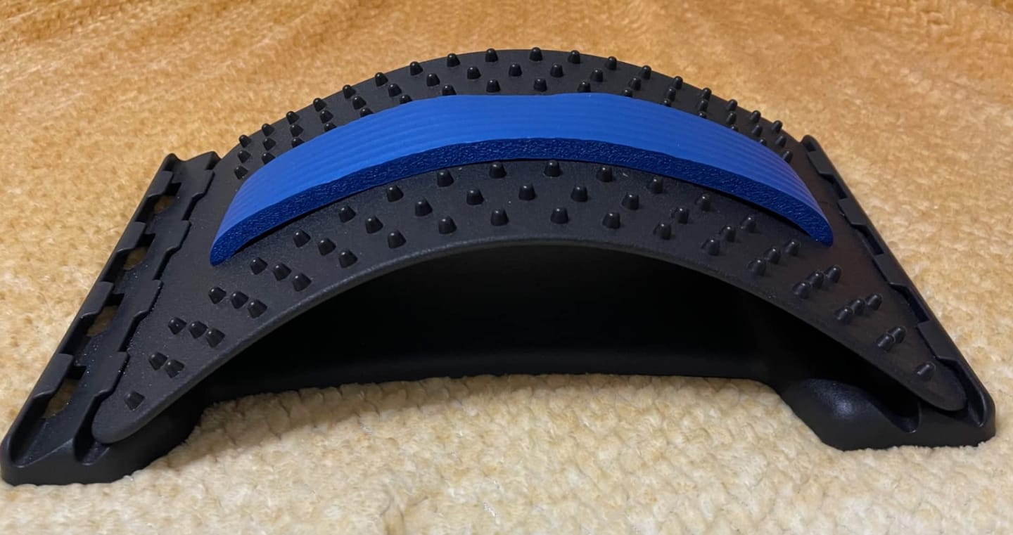 Customer photo review of Saludea SpineComfort Back Stretcher