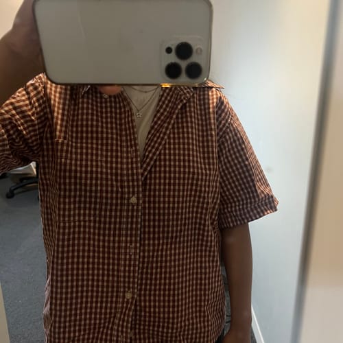 Customer photo review of Vintage Cropped Shirt (M)