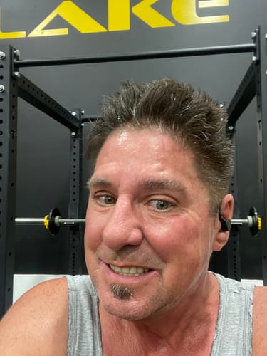 Customer photo review of Vintage Muscle Elite™