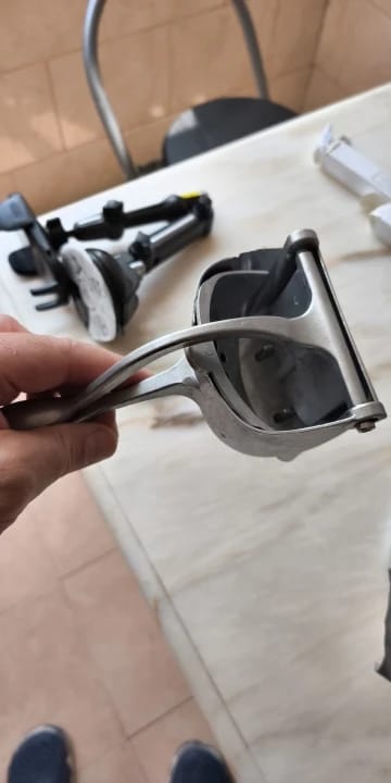 Customer photo review of Premium Manual Juice Squeezer