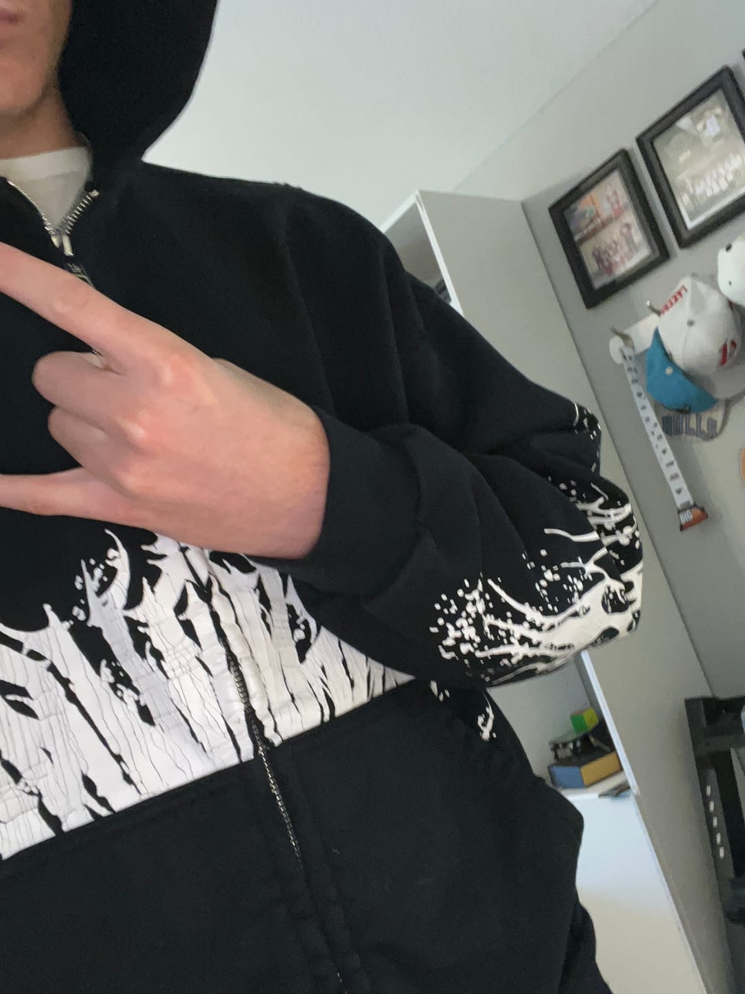 Customer photo review of 5128 - Venom Hoodies