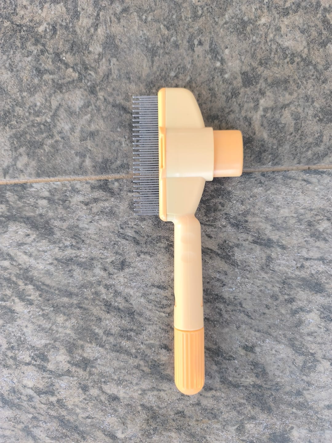 Customer photo review of Fur Lightning Brush
