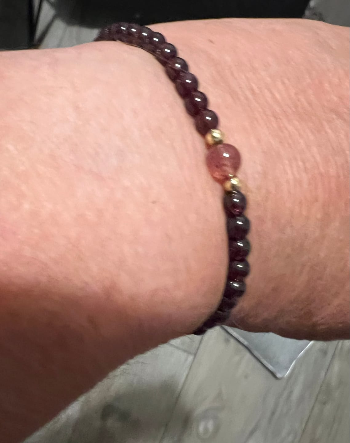 Customer photo review of Rubin Armband - Perlen geschliffen