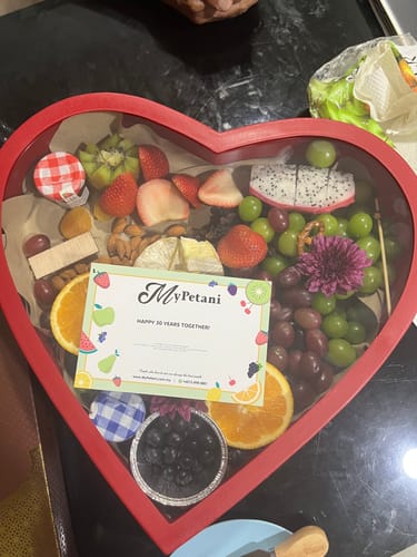 Customer photo review of Bentley Love Cheese Grazing Box (Available in Klang Valley, Seremban, Penang & JB only)