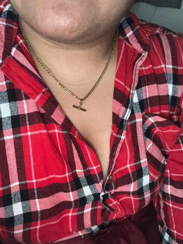 Customer photo review of The Veni Necklace