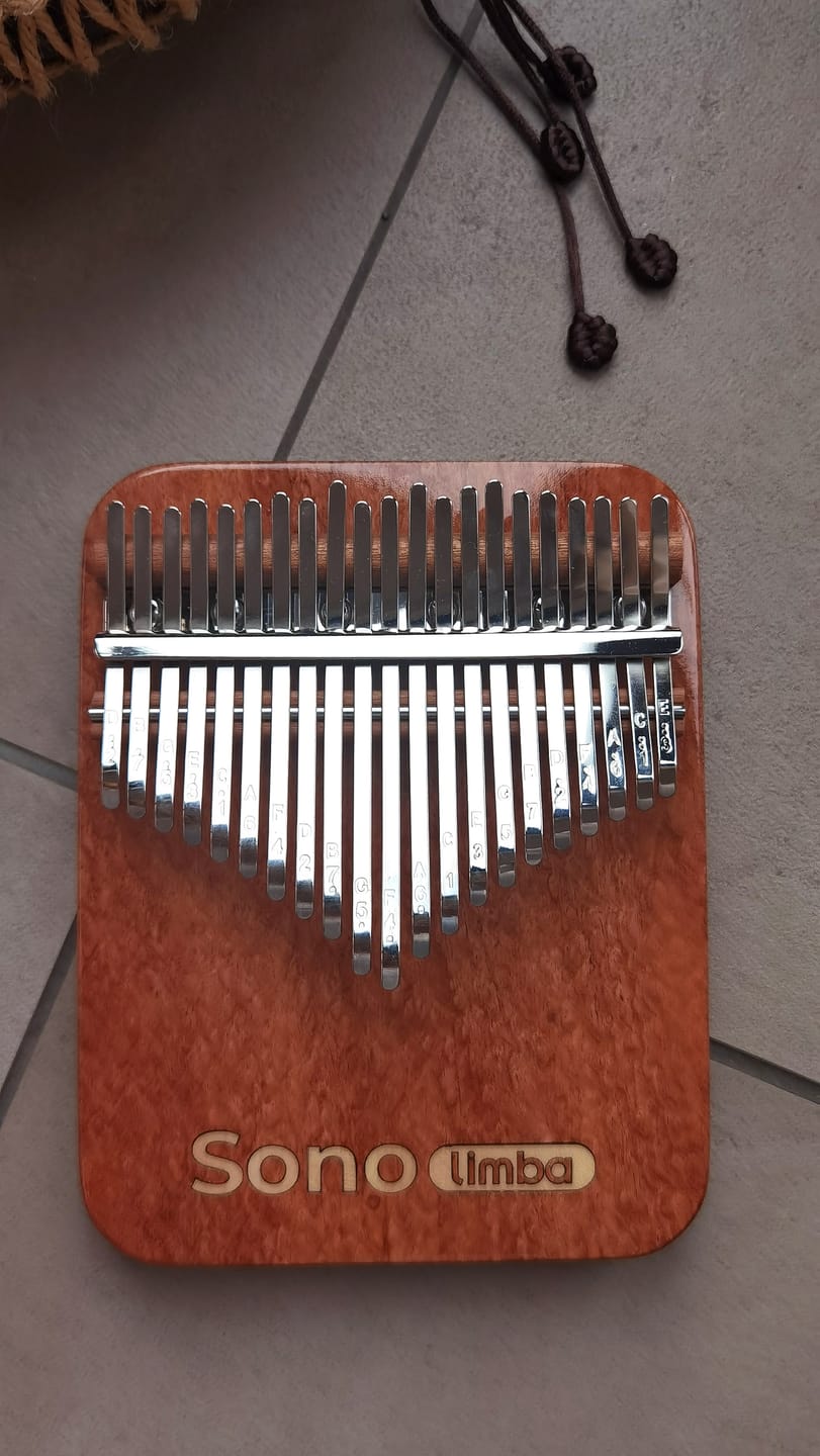 Customer photo review of Sonodrum Kalimba - Sonolimba - Afrikanisches Korallenholz
