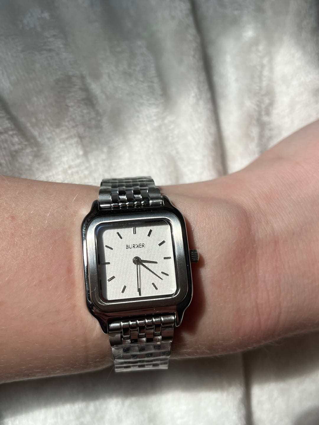 Customer photo review of Macy Silver White