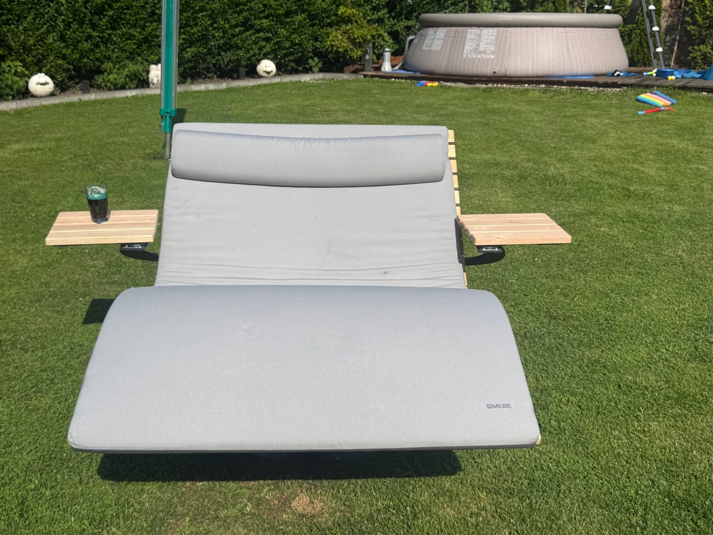 Customer photo review of Tisch für MEBE Wave Lounge- drehbar