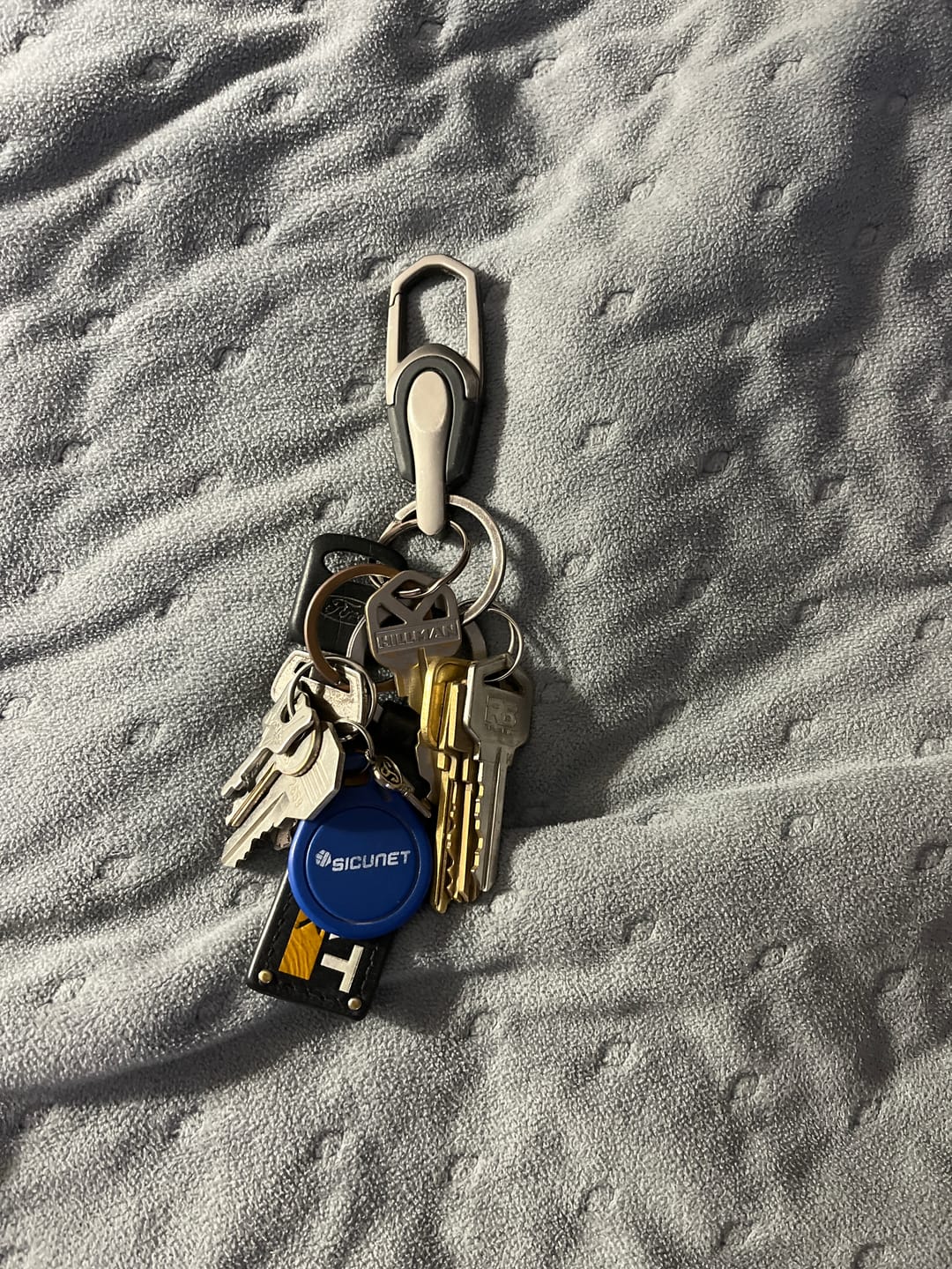 Customer photo review of 80Eighty® Zinc Alloy Keychain