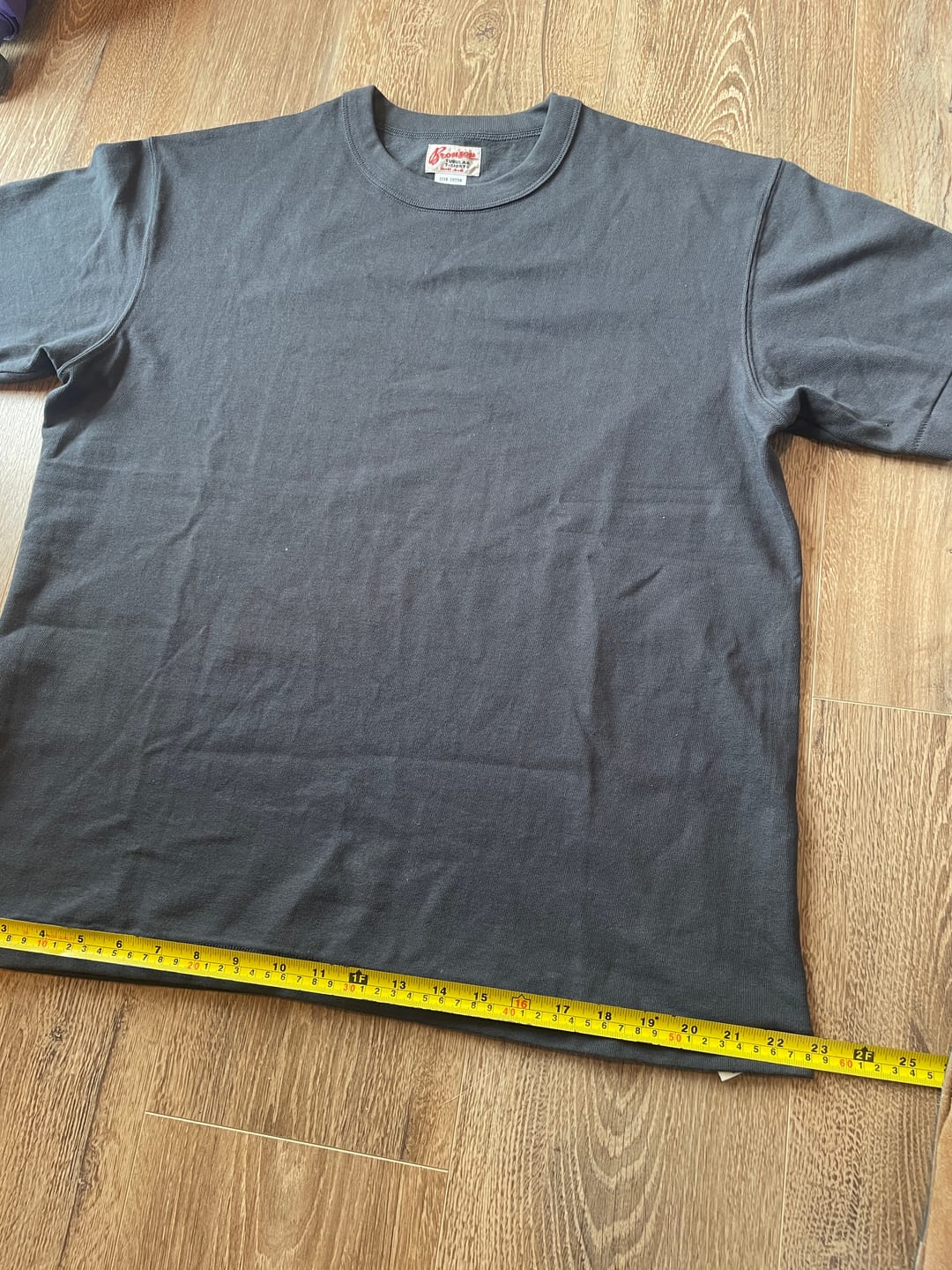 Customer photo review of Loopwheel Tubular Athletic T-Shirt - Gray