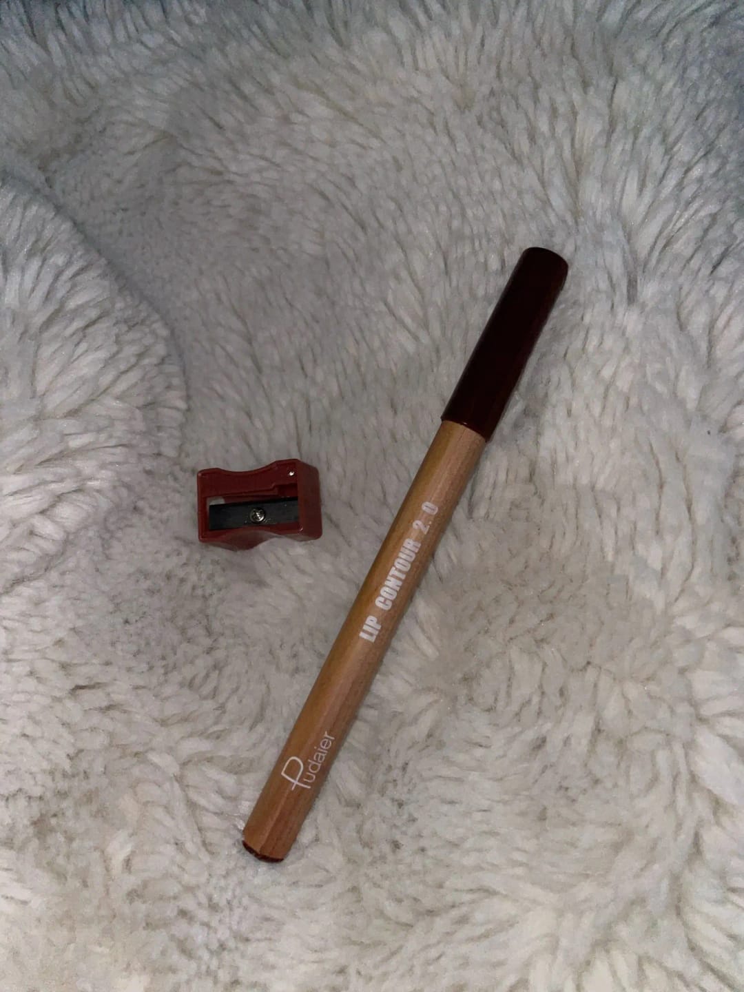 Customer photo review of Wooden Matte Lip Liner Non Feathering — Nude Brown | KIMLUD