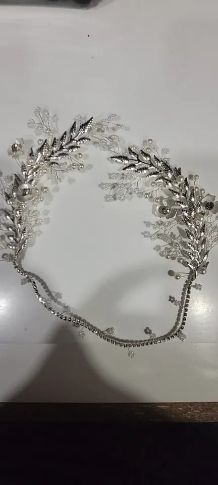 Customer photo review of Crystal Pearl Headband Tiara — Crystal Clear Silver | KIMLUD