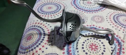 Customer photo review of Premium Manual Juice Squeezer