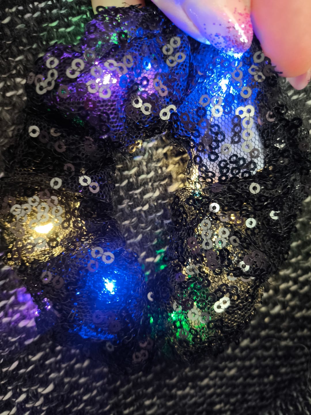 Customer photo review of LED Scrunchie | Black Glitter