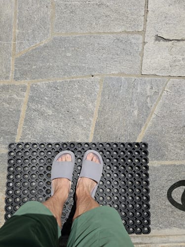 Customer photo review of Orthopädischer Hausschuh Cloudly™