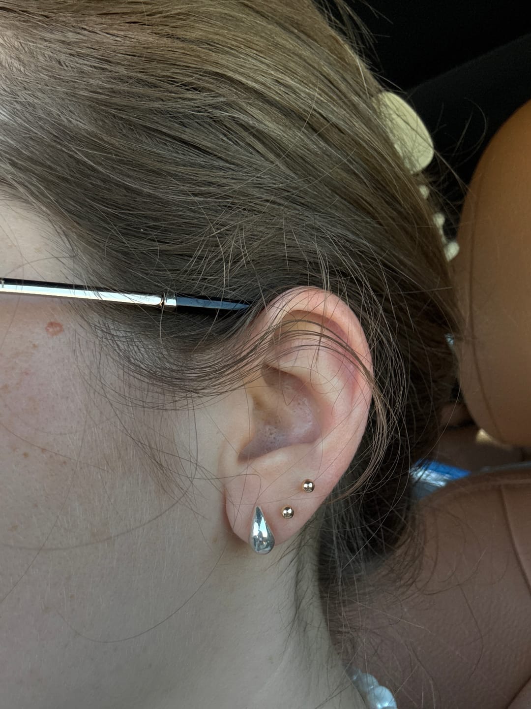 Customer photo review of 14k Yellow Gold Classic Ball Stud Earrings with Screwbacks (Unisex)