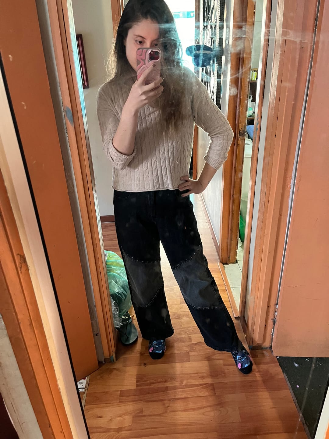 Customer photo review of Pantalón Cortes Tachas Black R