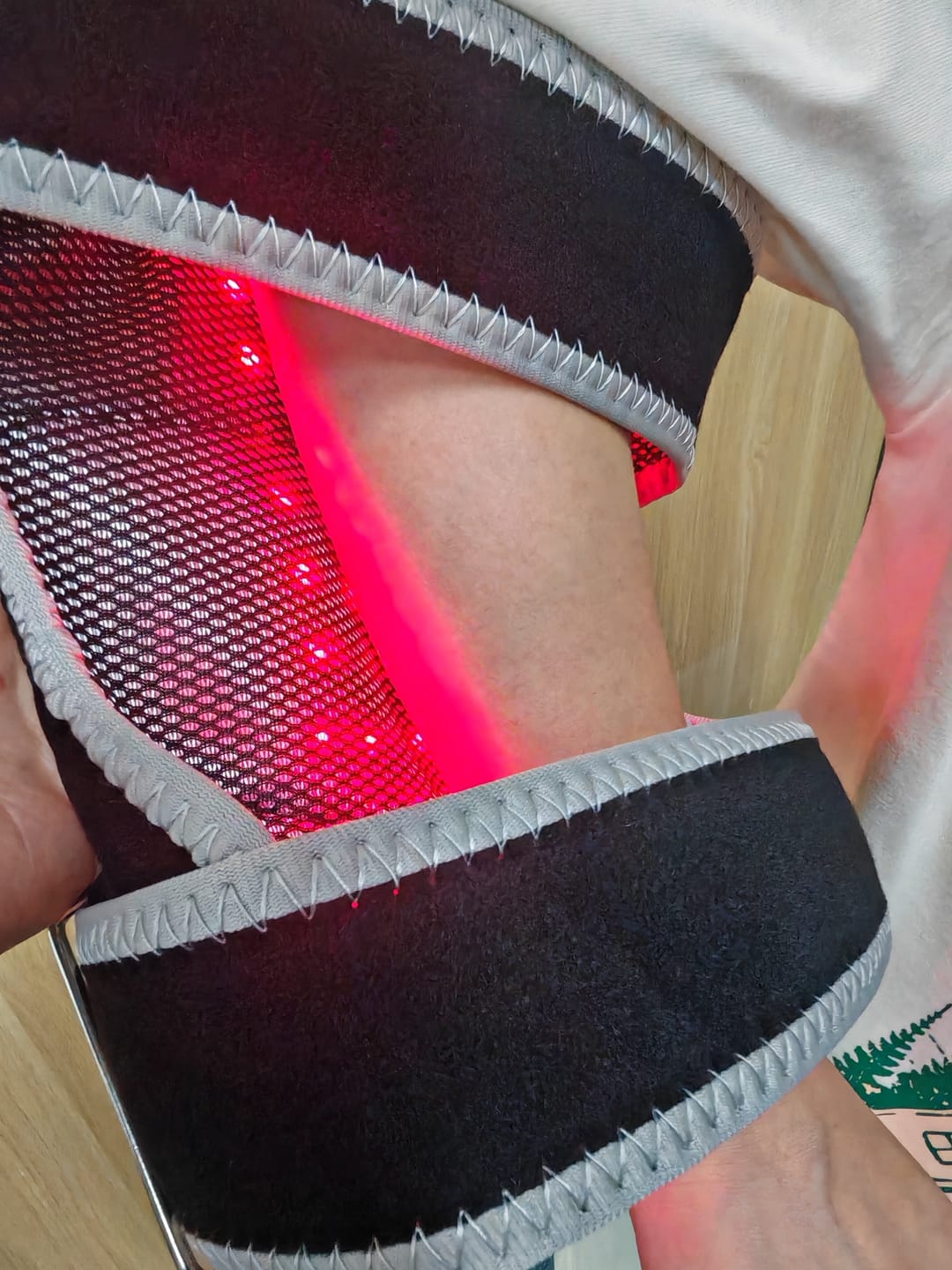 Customer photo review of Red Light Therapy Multi Joint Wrap